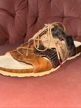 Think! Mixed metallic slip on sandals lace up western inspired walking sandal 41
